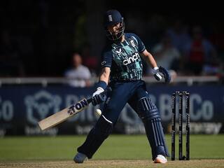Watch Video of An unconventional shot attempt by Moeen Ali in 3rd odi sa vs eng