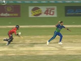 Why, Why God?: Waqar Younis’ Hilarious Reaction As Shahnawaz Dahani Misses Easy Run Out During PSL Opening Match