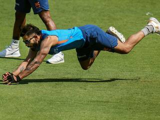 IND Vs AUS 3rd Test: Virat Kohli Leads Fielding Practice For Shubman Gill And Co