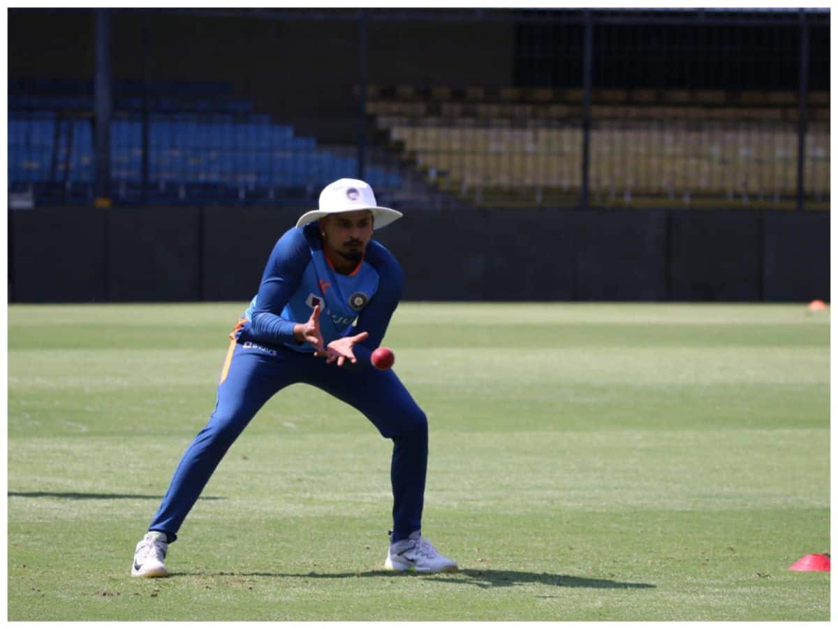 Shreyas Iyer Ruled Out Of ODI Series Against Australia, Confirms India’s Fielding Coach T Dilip