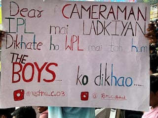 WPL 2023: Fan Brings Hilarious Poster During DC Vs RCB Match, Picture Goes Viral
