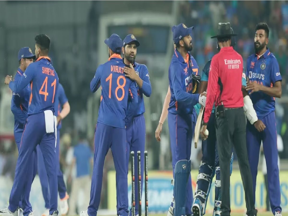 IND VS AUS: वनडे सीरीज से पहले टीम इंडिया को झटका, स्टार प्लेयर चोट की वजह से होगा बाहर