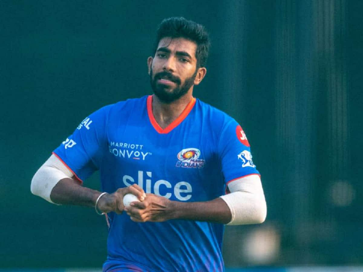 Another Big Blow For MI! After Jasprit Bumrah, Star Australian Pacer's ...