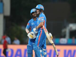 WPL 2023 Mumbai Indians beat Royal challengers bangalore by four wickets
