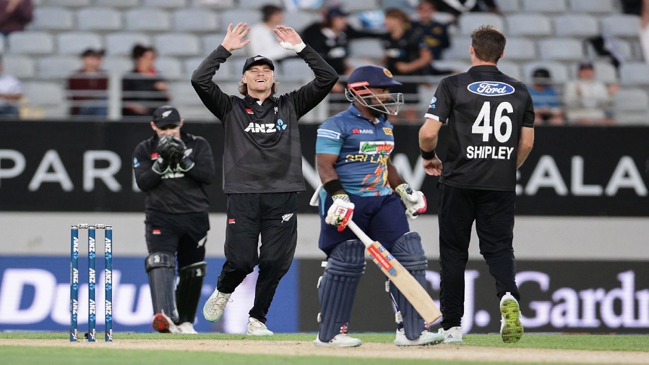 NZ VS SL 1st ODI: 76 रन पर ढेर हुई श्रीलंका की टीम, न्यूजीलैंड ने 198 रन से जीता मैच