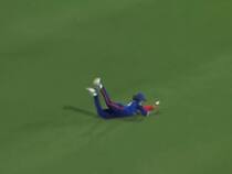 Watch Video Radha yadav stunning catch in WPL 2023