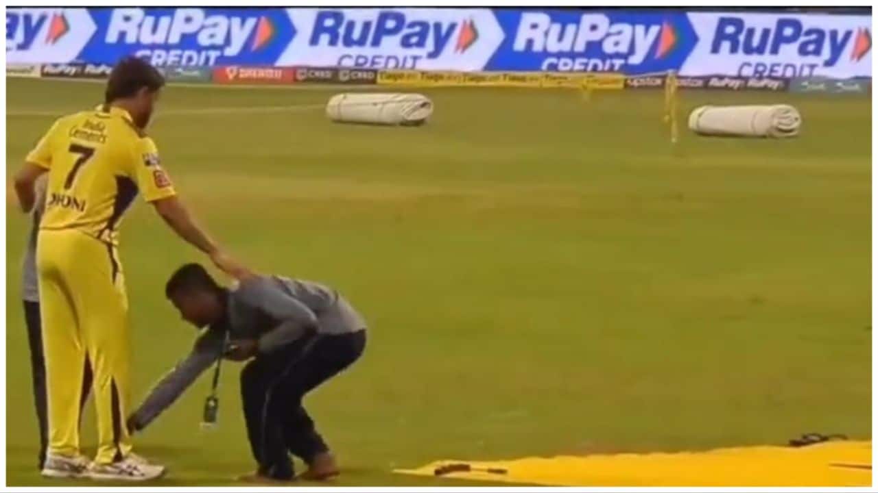 IPL, IPL news, IPL updates, IPL teams, IPL players, IPL information, IPL 2023, IPL 2023 news, IPL 2023 updates, IPL 2023 players, IPL 2023 teams, MI vs CSK, MI vs CSK news, MI vs CSK updates, MI vs CSK news, MI vs CSK IPL, MI vs CSK IPL 2023, Mumbai Indians vs Chennai Super Kings, Mumbai Indians vs Chennai Super Kings news, Mumbai Indians vs Chennai Super Kings updates, Mumbai Indians vs Chennai Super Kings match, Mumbai Indians vs Chennai Super Kings score, Mumbai Indians vs Chennai Super Kings live score, Mumbai Indians vs Chennai Super Kings result, Mumbai Indians vs Chennai Super Kings IPL, Indian Premier League, Indian Premier League news, Indian Premier League updates, Indian Premier League 2023, MS Dhoni, MS Dhoni news, MS Dhoni update, MS Dhoni latest update, MS Dhoni batting, MS Dhoni six, MS Dhoni IPL, MS Dhoni IPL 2023, MS Dhoni CSK, Thala, mahi, Mahi bhai, Ground staff touch feet of MS Dhoni, MS Dhoni humble gesuture, MS Dhoni humble, MS Dhoni Mumbai, MS Dhoni Wankhede, Wankhede Stadium Touched MS Dhoni's Feet, Seeked Blessing From Him, Staff Boys Of Wankhede Stadium Touched MS Dhoni's Feet, Seeked Blessing From Him, Staff boy touch feet of MS Dhoni
