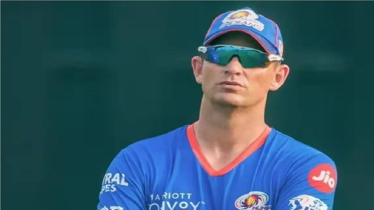 Shane bond