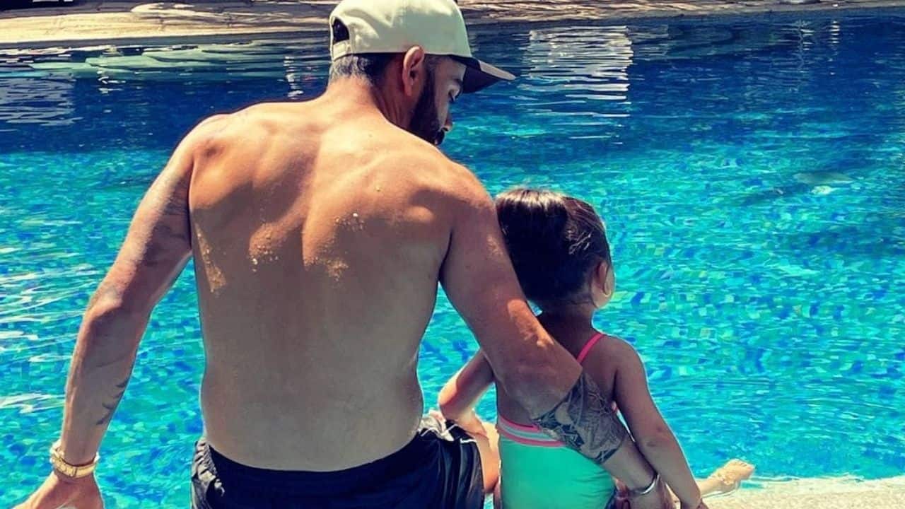 IPL, IPL 2023, Virat Kohli, Virat Kohli Daughter, Vamika Kohli, Virat Kohli Pictures, Virat Kohli Daughter Pictures, Virat Kohli with Daughter Vamika, Virat Kohli News, RCB, Royal Challengers Bangalore