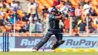Virat Kohli reacts on Wriddhiman Saha innings in GT VS LSG Match