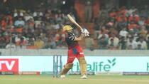 Watch Video Virat Kohli 103 meter six in SRH VS RCB Match IPL 2023