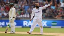 Ashes 2023: उंगली पर स्प्रे का इस्तेमाल करना मोईन अली को पड़ा भारी, मिली बड़ी सजा