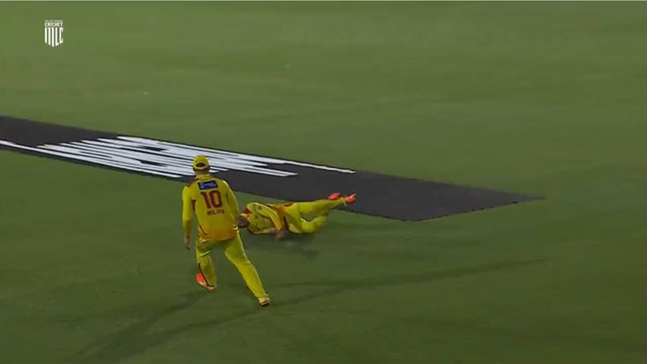 Faf Du Plessis Takes Stunning Catch During TSK vs MINY Match | Watch