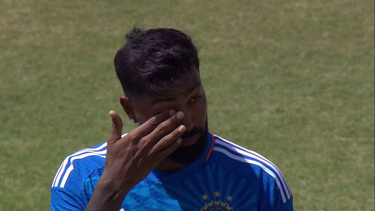 IND vs WI 1st T20I: Hardik Pandya Gets Emotional During National Anthem - Picture Goes Viral