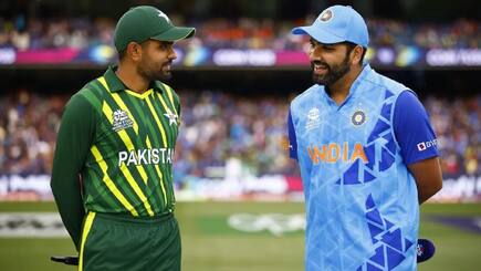 sarfaraz nawaz said Indian team on path of self destruction