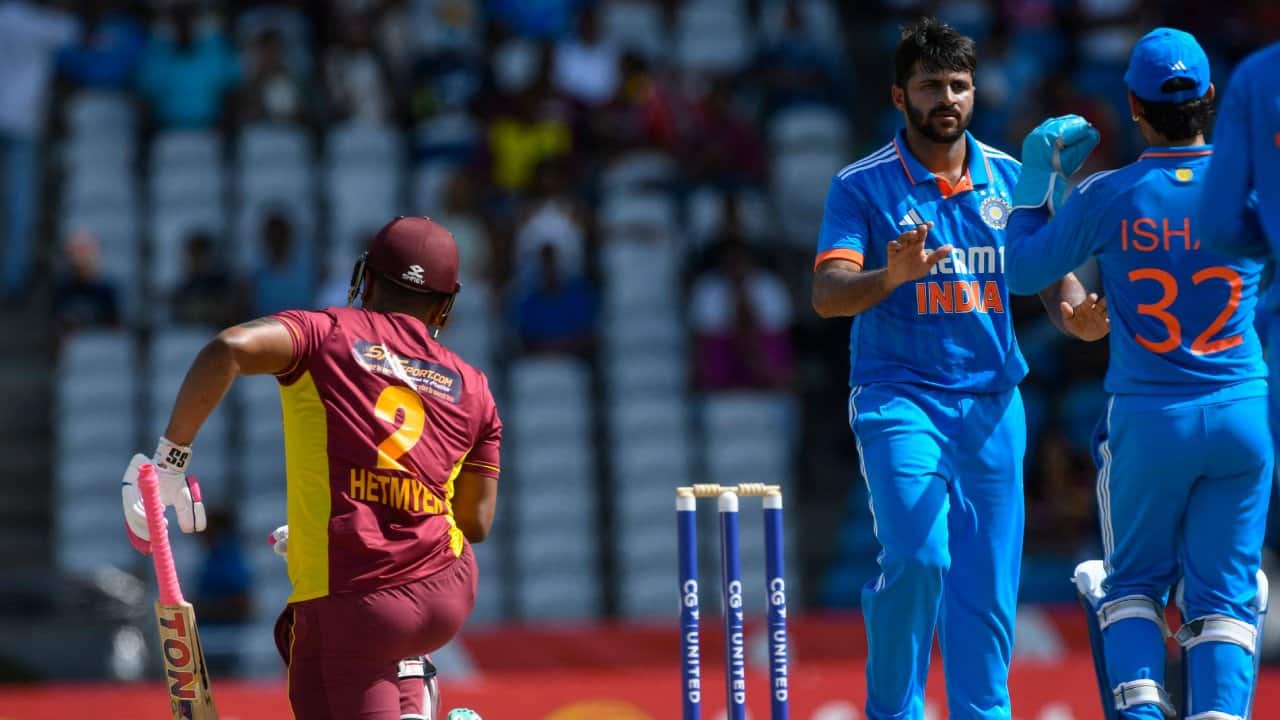 india beat west indies in 3rd odi of series. Shardul thakur took 4 wockets