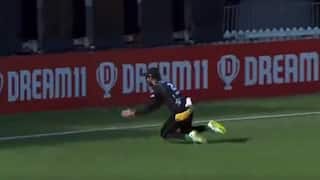 Watch: Troy Johnson and Nick Kelly combined to take a stunning catch on the boundary line in Super Smash