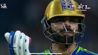 Navjot Singh Sidhu Supporting Kohli after his controversial dismissal against KKR