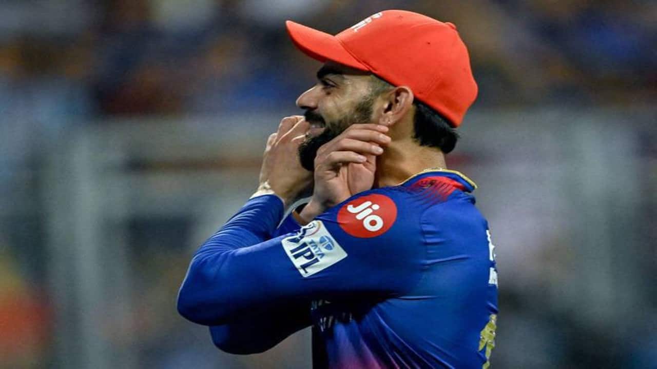 vIRAT bOWLING
