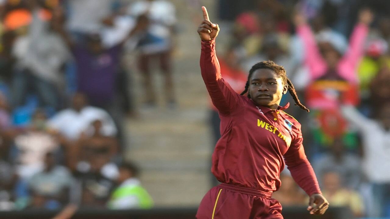Deandra Dottin