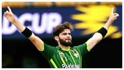 aus vs pak shaheen afridi drop 13 catches in odi career shocking stats comes out