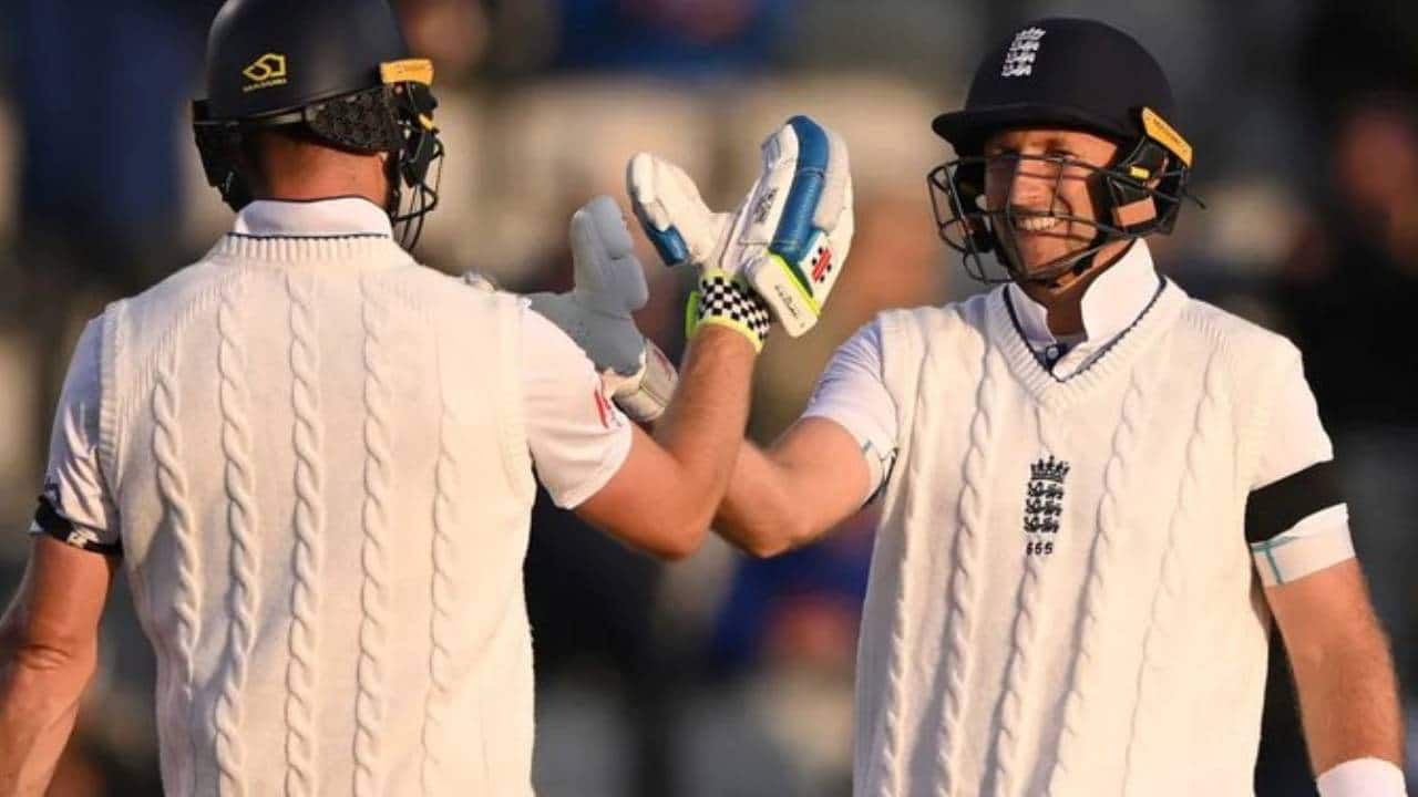 Root celebrating with his teammate after victory over Sri Lanka