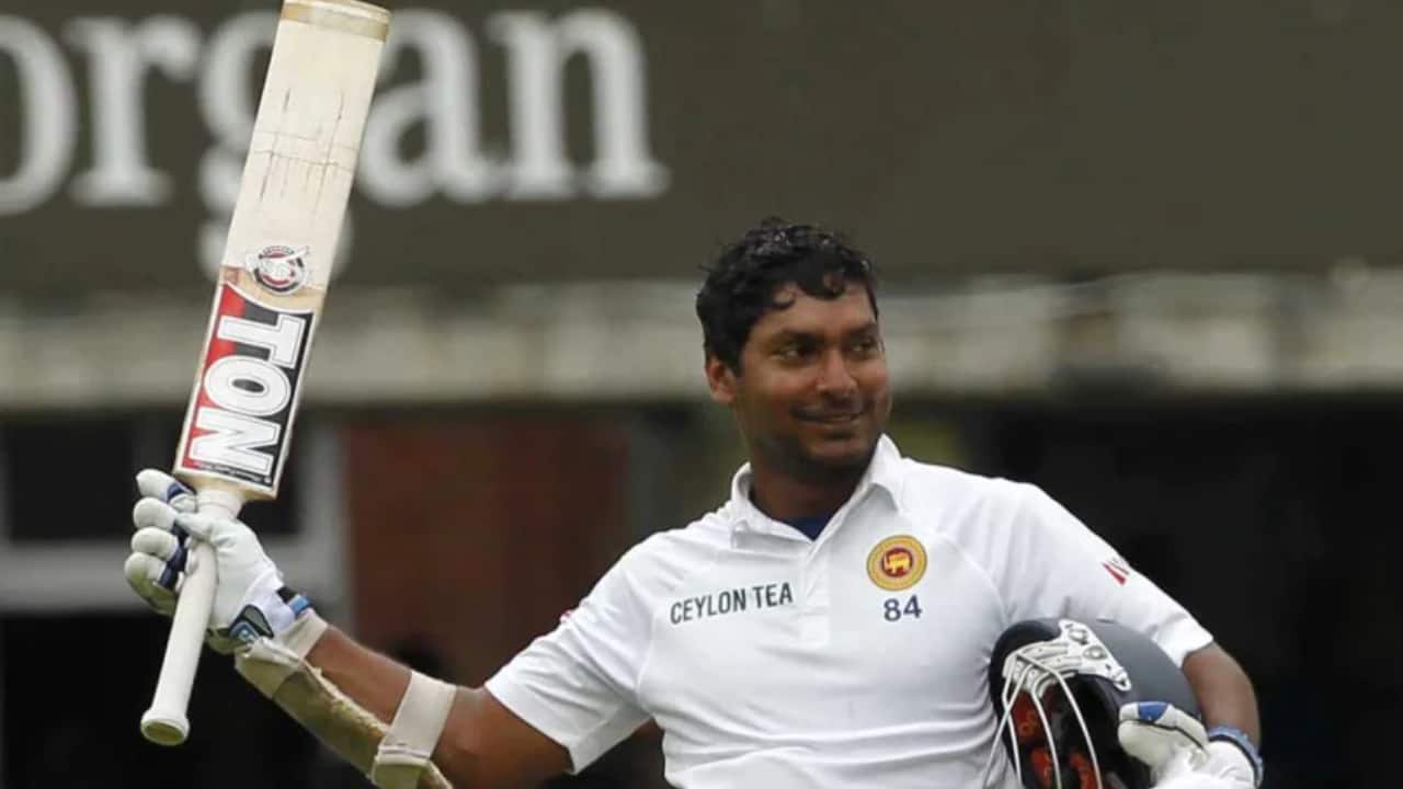 Sangakkara scoring a Test ton
