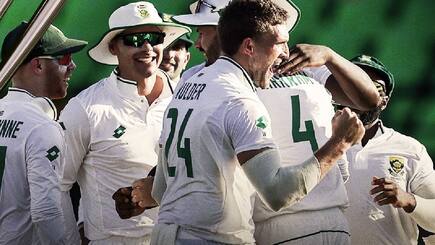 17 wickets have fallen on the first day of the Test match between West Indies and South Africa