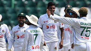 Pakistan left reeling against Bangladesh after first session of Day 4