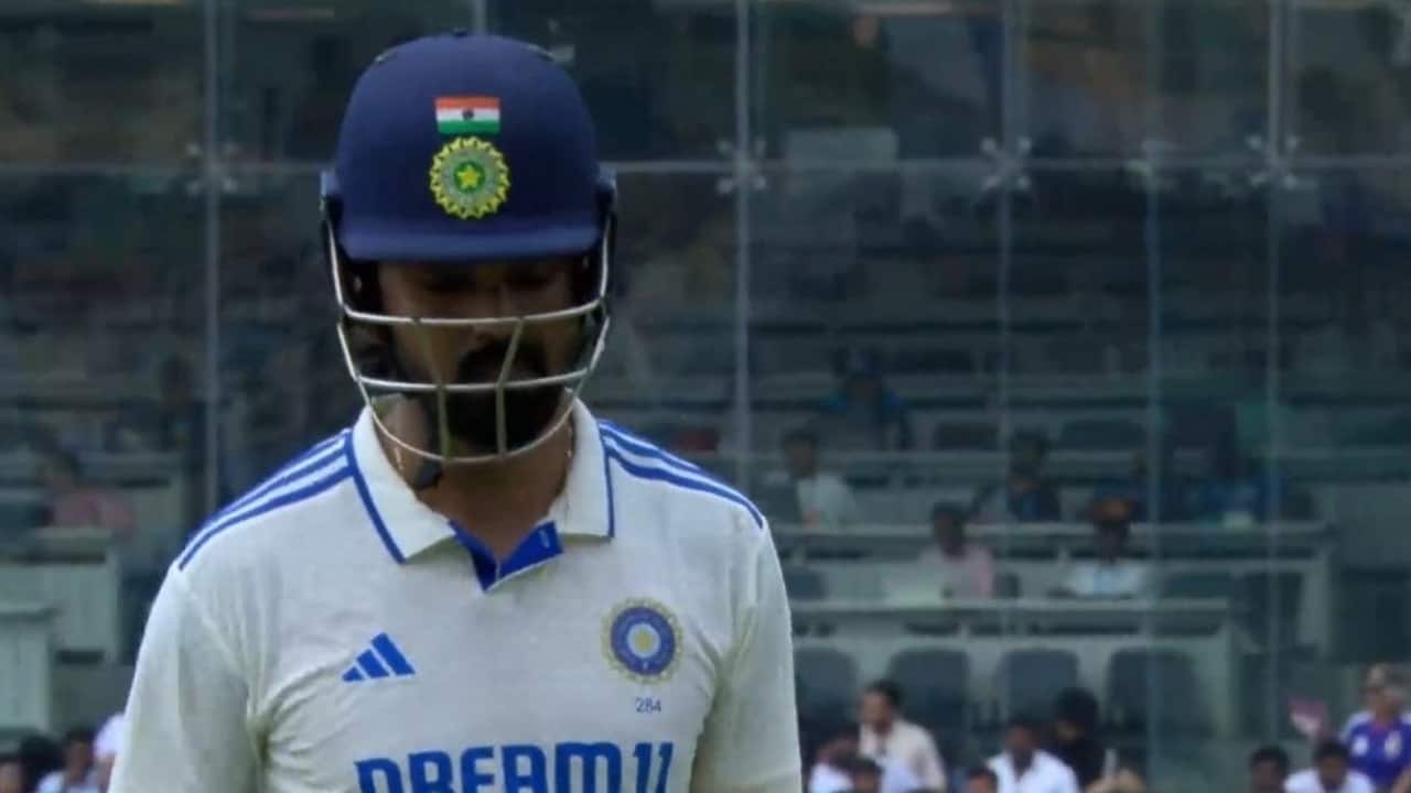 KL Rahul batting against Bangladesh