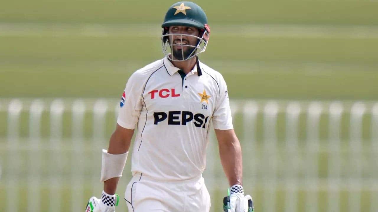 Masood batting against Bangladesh