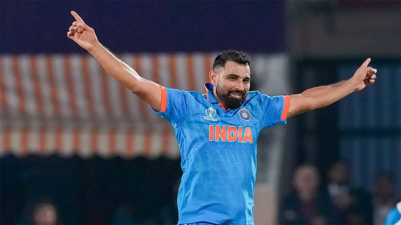 Mohammed Shami bowling for India