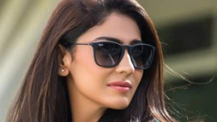 Most beautiful women cricketers of Pakistan see glamorous photos here sana mir iram javed