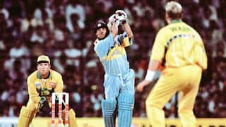 When Sachin Tendulkar hit stunning upper cut on shane warne bouncer