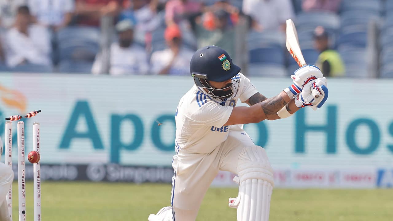 Kohli getting dismissed against New Zealand