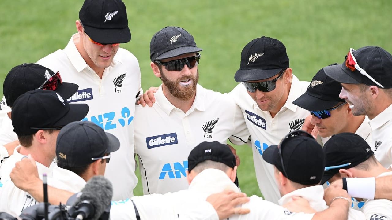 Kane Williamson and team