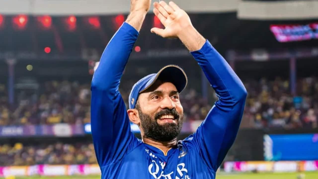 Karthik playing an IPL match