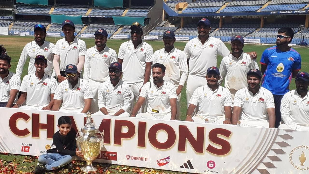 Mumbai Team with the Irani Cup title