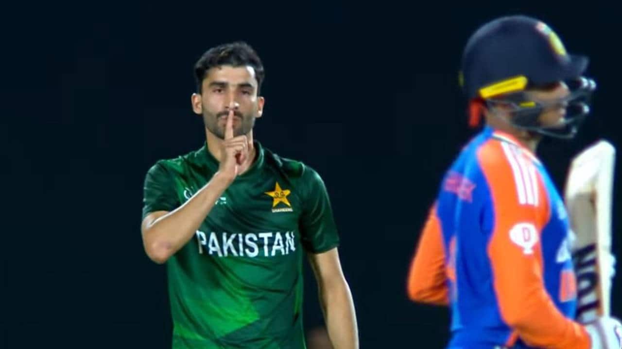 Muqeem giving send-off to Abhishek