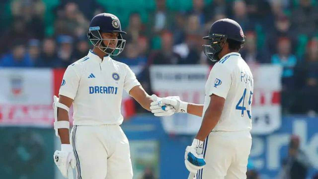 Jaiswal and Rohit batting during a Test match