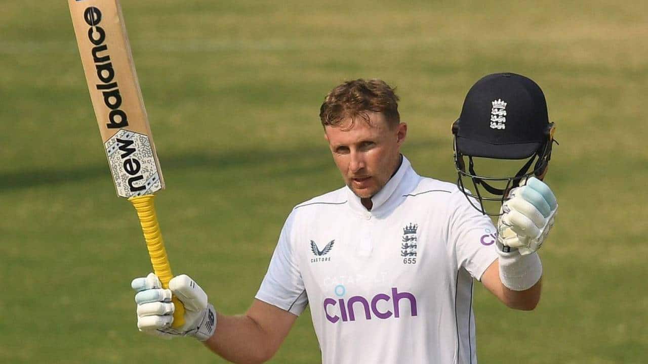 Root scoring a Test century