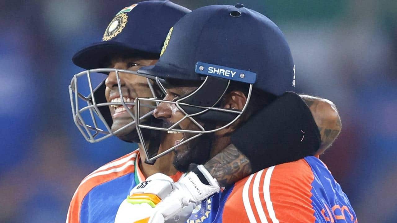 Samson and Suryakumar batting against Bangladesh