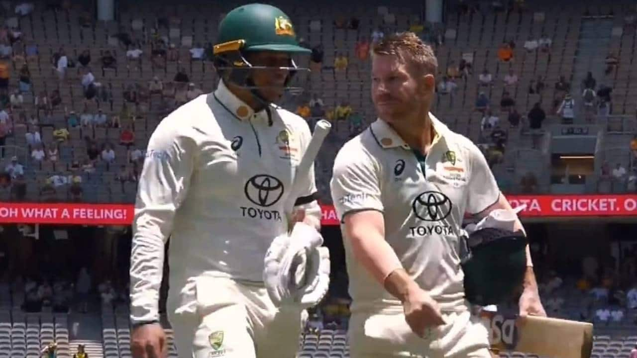 Warner and Khawaja batting during a Test match