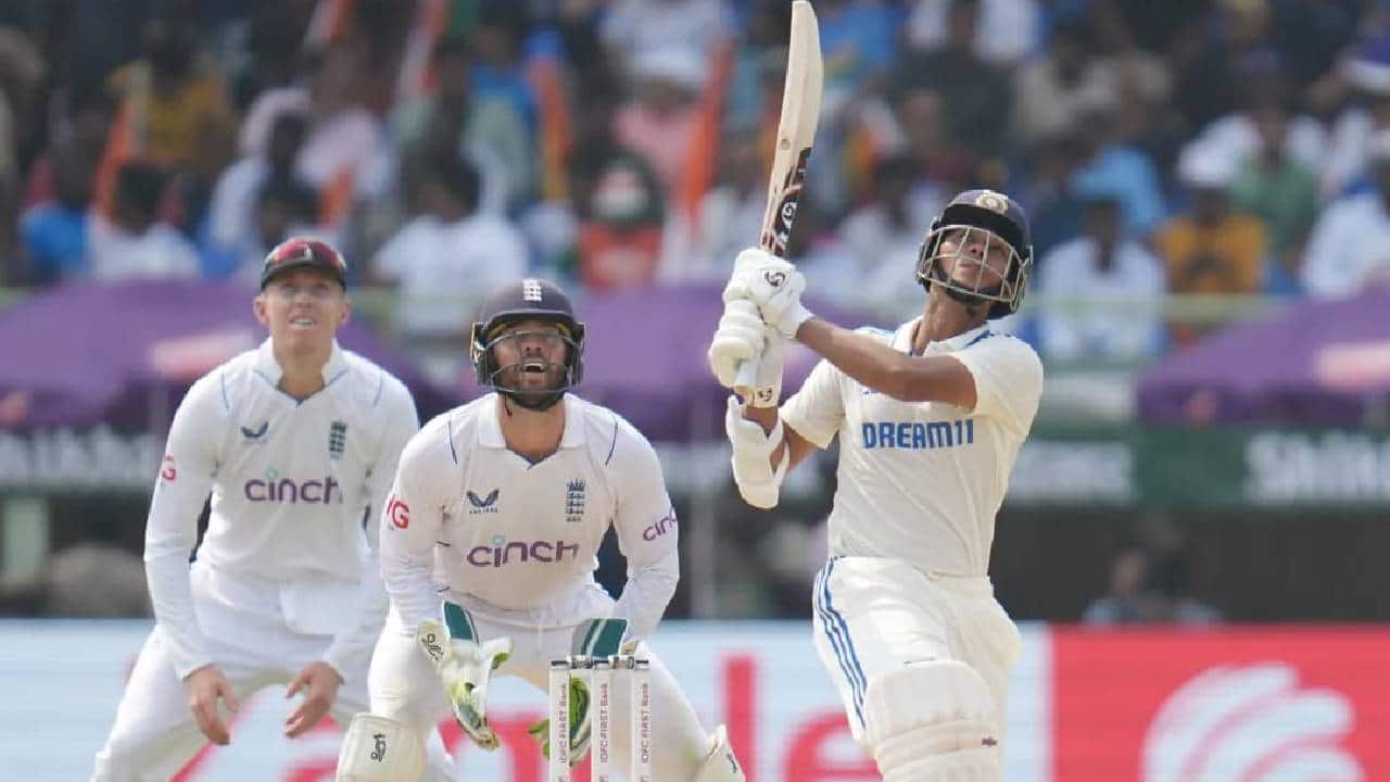 Yashasvi Jaiswal Six