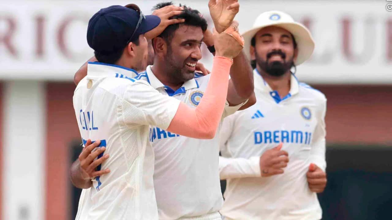 Ravichandran Ashwin Equals Muralitharan Record of Most POTS Record