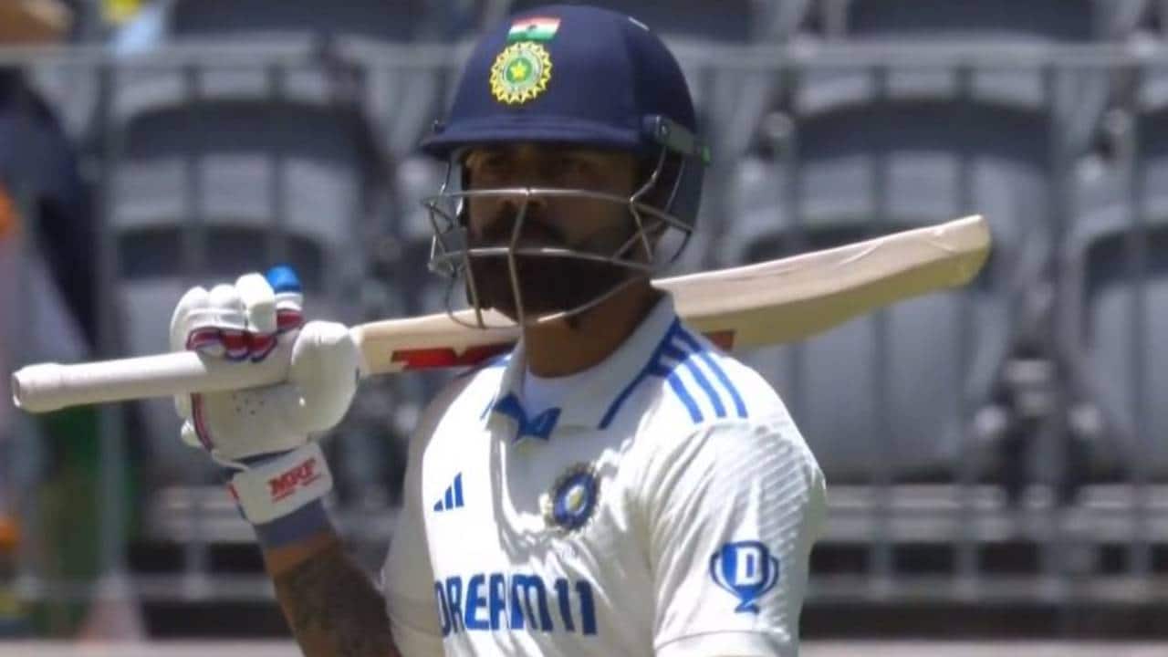 Kohli gets dismissed in Perth