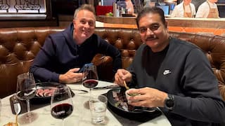 “Great man has Arrived”: Former cricketer turned Commentator welcomed Ravi Shastri to Australia with a wholesome social media post