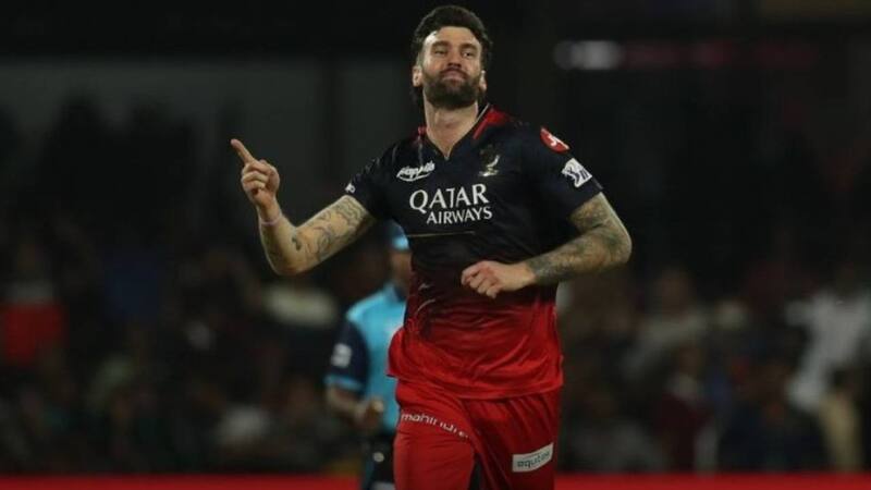 Topley bowling for RCB in IPL