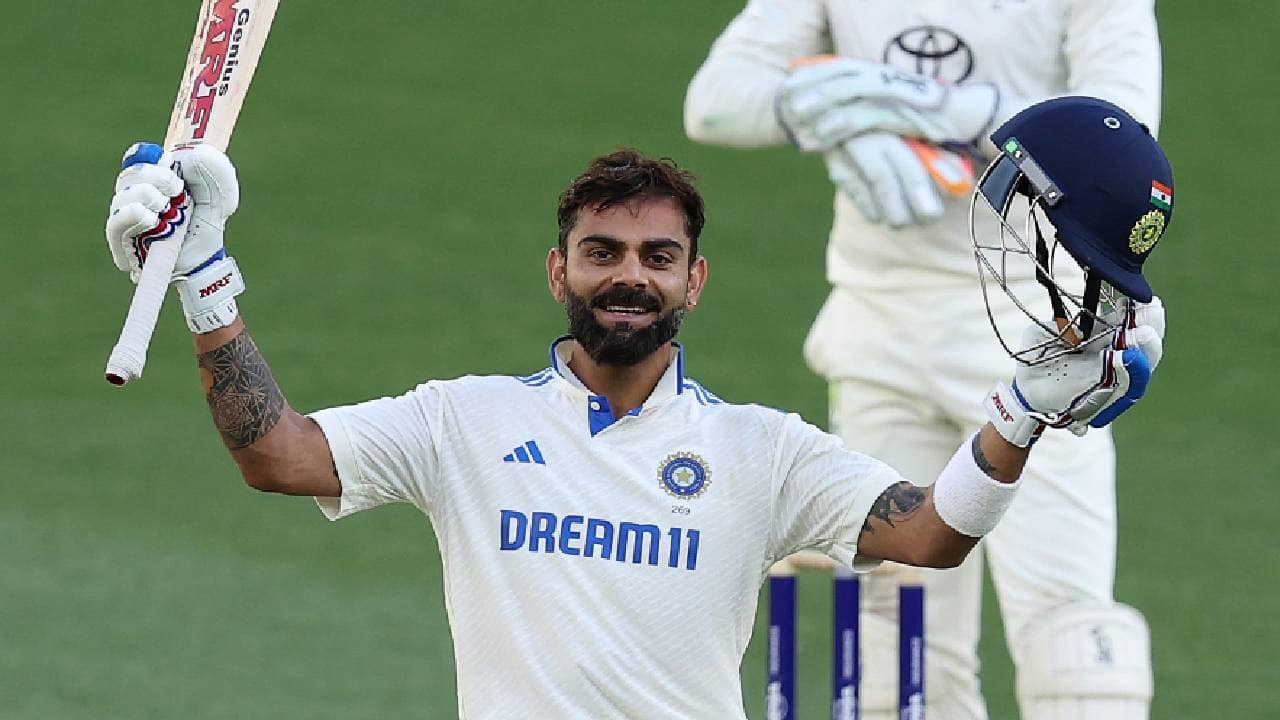 Kohli scoring a Test century