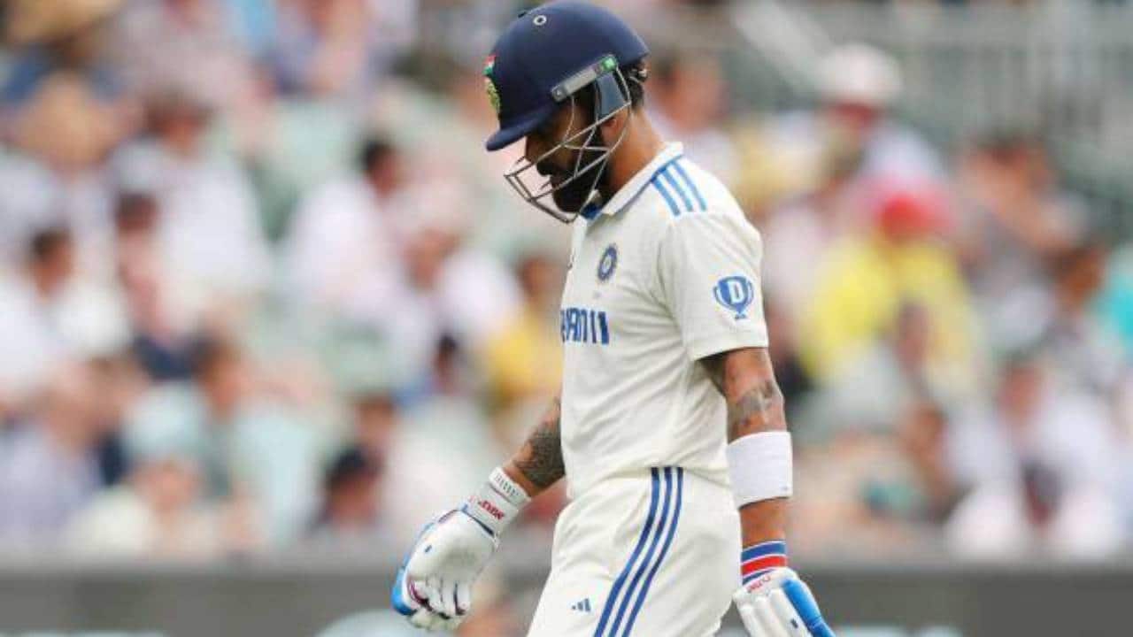 Kohli departs to the dugout in Brisbane Test